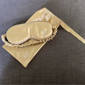 NEW - Burberry Eye Mask